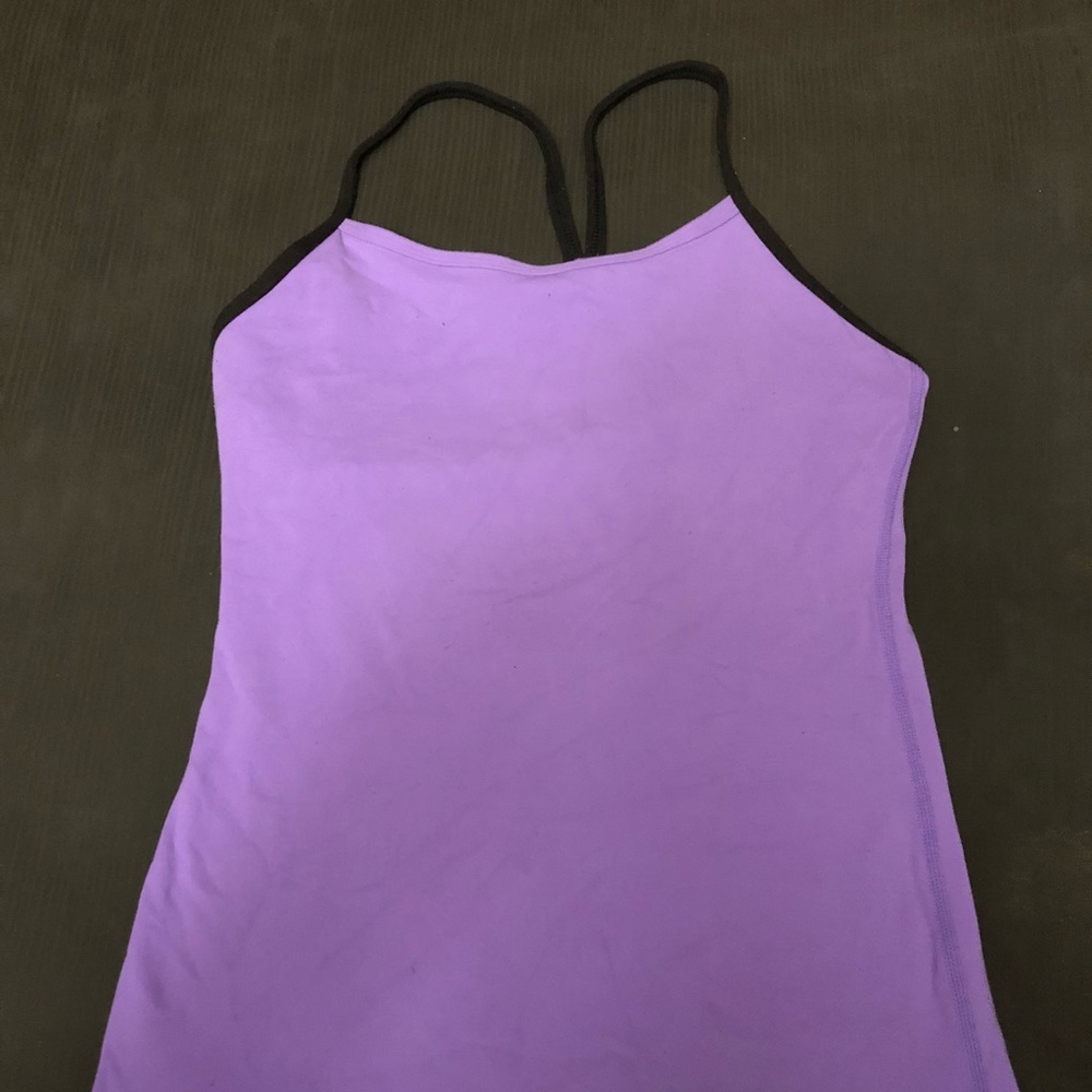 Lululemon Flow Y tank (cups not included)